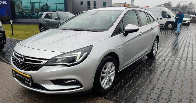 Opel Astra cena 42900 przebieg: 153000, rok produkcji 2018 z Chodzież małe 254